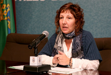 LAURA CASTELLANO INFORMA DE LA AMPLIACIÓN DE LOS HORARIOS DEL CATAMARÁN CON MOTIVO DEL CARNAVAL 2010