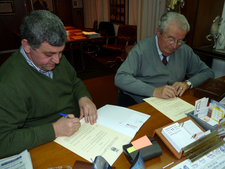 EL AYUNTAMIENTO FIRMA UN CONVENIO CON LA FUNDACIÓN ALCALDE ZOILO RUIZ-MATEOS PARA DIGITALIZAR EL PATRIMONIO DOCUMENTAL DE ROTA