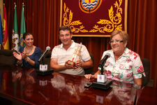 VECINOS DE CARCABOSO VISITAN NUESTRA LOCALIDAD