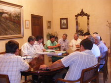 EL AYUNTAMIENTO, ACOR Y UNIMAR INSISTEN EN LA NECESIDAD DE QUE EL PLAN DE USO Y GESTIÓN DE LOS CORRALES SE AUTORICE