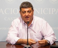 ANTONIO ALCEDO ACLARA QUE NO EXISTEN VERTIDOS CONTINUADOS DE NINGUN TIPO DE AGUA A LA PLAYA DE LA COSTILLA