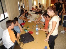 MARÍA DE LOS ÁNGELES SÁNCHEZ COMPROBÓ LA BUENA ACOGIDA DE LOS TALLERES DE LA CASA DE JUVENTUD Y CULTURA