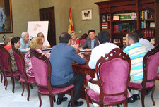 EL ALCALDE SE REUNE CON REPRESENTATES DE AFANAS