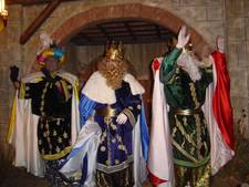 LA CABALGATA DE LOS REYES MAGOS REPARTIRÁ 7.000 KILOS ENTRE CARAMELOS Y CHOLOCATINAS, 2.000 JUGUETES Y 1.500 BALONES