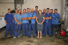 LOS JÓVENES DEL CURSO DE MECÁNICO DE MOTOS COMPLETAN CON ÉXITO SU FORMACIÓN PROFESIONAL