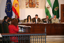 EL AYUNTAMIENTO REAJUSTA SUS CUENTAS DE CARA A LA FINALIZACION DEL AÑO