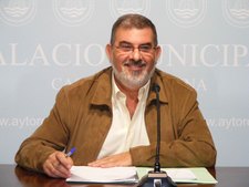 EL AYUNTAMIENTO SE HACE ECO DE LOS DAÑOS QUE LA HUELGA ESTÁ SUPONIENDO PARA EL SECTOR GANADERO, AGRÍCOLA Y PESQUERO DE LA CIUDAD