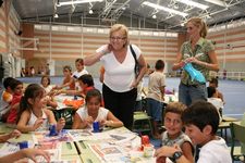 LA DELEGADA DE EDUCACION VISITA A LOS ALUMNOS Y MONITORES DEL PROGRAMA \