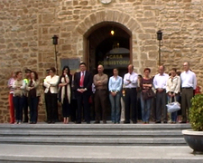 AYUNTAMIENTO Y VECINOS MUESTRAN SU REPULSA POR EL ASESINATO PERPETRADO POR ETA EN SANTOÑA