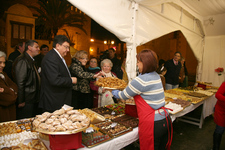 LA PLAZA BARTOLOME PEREZ ACOGIO EL IV MERCADILLO DE NAVIDAD