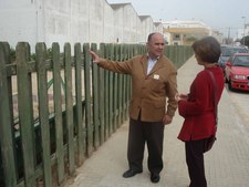 SERVICIOS MUNICIPALES ADECENTA LA PARCELA MUNICIPAL QUE SE UBICA JUNTO A AREMSA