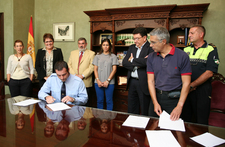 NOMBRADOS CUATRO POLICIAS LOCALES COMO FUNCIONARIOS EN PRACTICAS