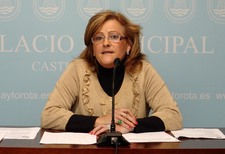 AYUNTAMIENTO Y HOTELES ELBA FIRMARAN UN CONVENIO QUE FACILITARA A LOS ROTEÑOS EL ACCESO A LOS PUESTOS DE SU NUEVO HOTEL