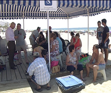 ALUMNOS DISCAPACITADOS DEL CENTRO OCUPACIONAL DE LA LOCALIDAD DE EL CUERVO DISFRUTARON DE LAS PLAYAS DE LA CIUDAD     