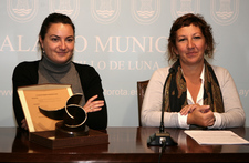 LAURA CASTELLANO PRESENTA EL PREMIO PROGRESO CONSEGUIDO POR EL AYUNTAMIENTO DE ROTA