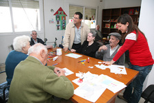 LA DELEGACIÓN DE SERVICIOS SOCIALES PONE EN MARCHA UN PROGRAMA DE TALLERES PARA LA TERCERA EDAD EN LA RESIDENCIA DE ANCIANOS