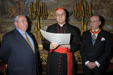 EL ALCALDE HONORARIO DE ROTA, FELIPE BENÍTEZ RUÍZ MATEOS, FUE CONDECORADO CON LA MEDALLA DE LA ORDEN DE SAN SILVESTRE   