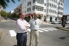 TRÁFICO DA MAYOR FLUIDEZ Y SEGURIDAD A LA CIRCULACIÓN EN EL ENTORNIO DE LA CALLE REYES CATÓLICOS 