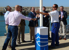 LA BANDERA AZUL LUCE YA EN EL PUERTO DEPORTIVO DE ROTA
