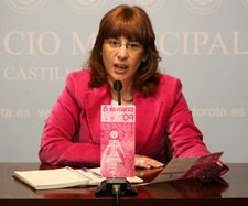 LA DELEGADA DE IGUALDAD PRESENTA EL PROGRAMA DE ACTOS CONFECCIONADO PARA EL DÍA INTERNACIONAL DE LA MUJER