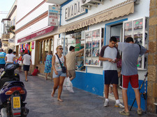 CALENDARIO DE DOMINGOS Y FETIVOS EN LOS QUE EL COMERCIO PODRÁ ABRIR