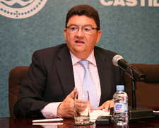 EL ALCALDE ACLARA A LA OPOSICION QUE NO HARA POLITICA CON EL TEMA DE LAS MONITORAS DE INFANTIL