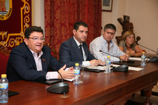 EL ALCALDE DE ROTA PARTICIPA EN LA CONSTITUCION DEL GRUPO DE DESARROLLO PESQUERO