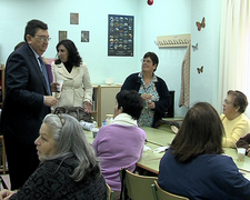 EL ALCALDE FELICITA LA NAVIDAD A LOS ALUMNOS DE LA ESCUELA DE ADULTOS \'BAIFORA\'