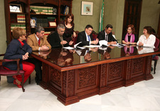 EL AYUNTAMIENTO SE HACE CON TERRENOS DE LA BASE NAVAL PARA CONSTRUIR UNA ROTONDA JUNTO AL CRUCE DEL CEMENTERIO