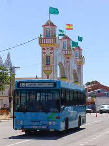 LOS AUTOBUSES URBANOS ADAPTAN Y AMPLIAN SUS HORARIOS DE SERVICIO PARA LA FERIA DE PRIMAVERA