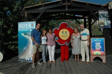 VECINOS Y VISITANTES PARTICIPARON UN AÑO MÁS EN EL DÍA DE ROTA EN “ISLA MÁGICA”