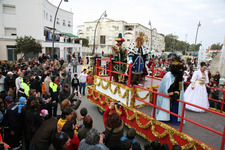 FIESTAS RECORTO EL PRESUPUESTO EN NAVIDADES PARA AYUDAR A LAS FAMILIAS MAS AFECTADAS POR LA CRISIS
