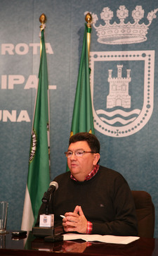 El ALCALDE DE ROTA ANUNCIA PROYECTOS POR VALOR DE 76 MILLONES DE EUROS PARA REACTIVAR LA ECONOMÍA LOCAL 