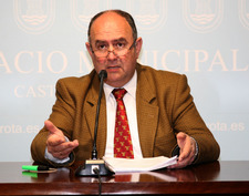 EL DELEGADO DE COSTA BALLENA ANIMA A LA POBLACIÓN A ACERCARSE AL III CAMPEONATO DE BARCOS DE RADIOCONTROL  