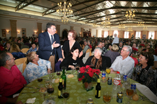 CASI MIL MAYORES DISFRUTARON DEL TRADICIONAL ALMUERZO DE NAVIDAD OFRECIDO POR LA DELEGACIÓN DEL MAYOR